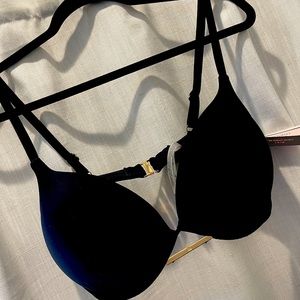 NWT Victoria’s Secret Swim Bikini Top - 38D